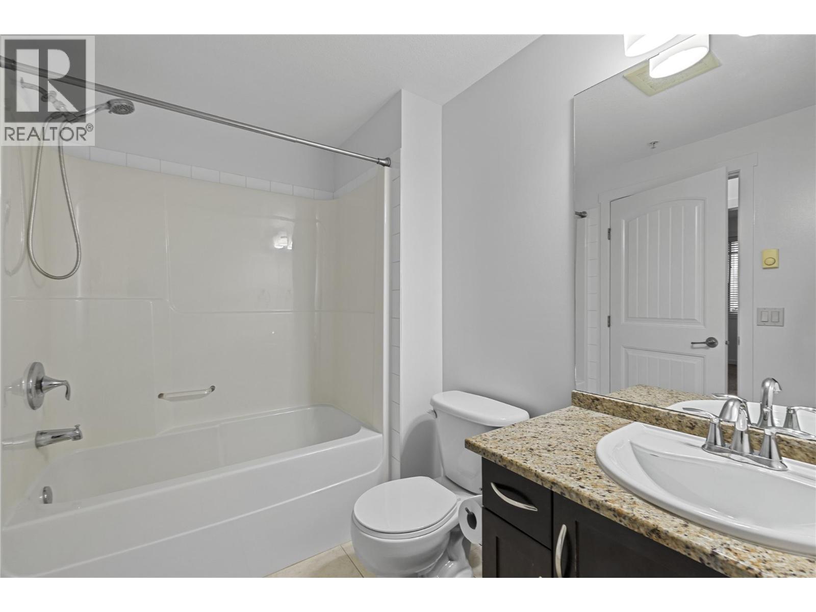 305 3735 Casorso Road, Kelowna