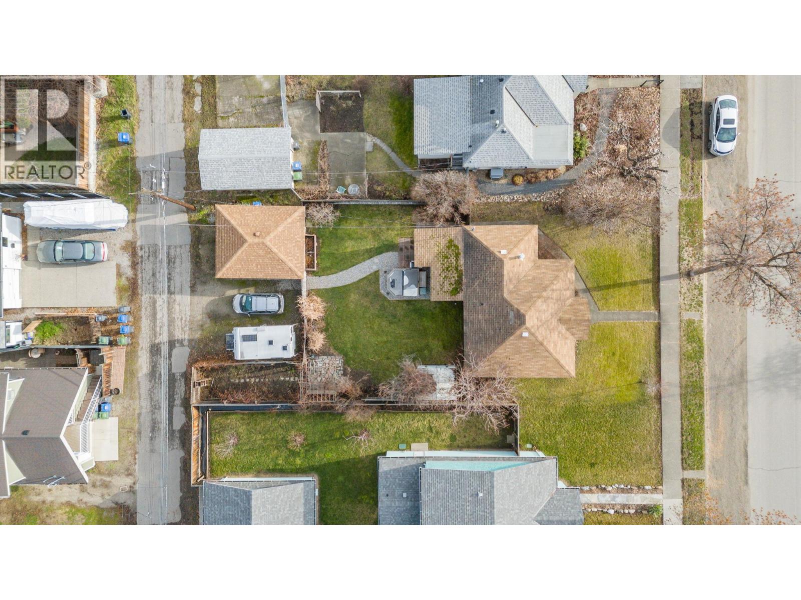  622 Bay Avenue, Kelowna