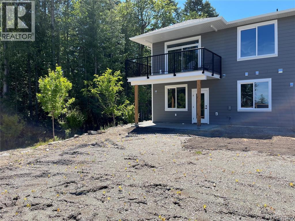 671 Sanderson Rd, Ladysmith