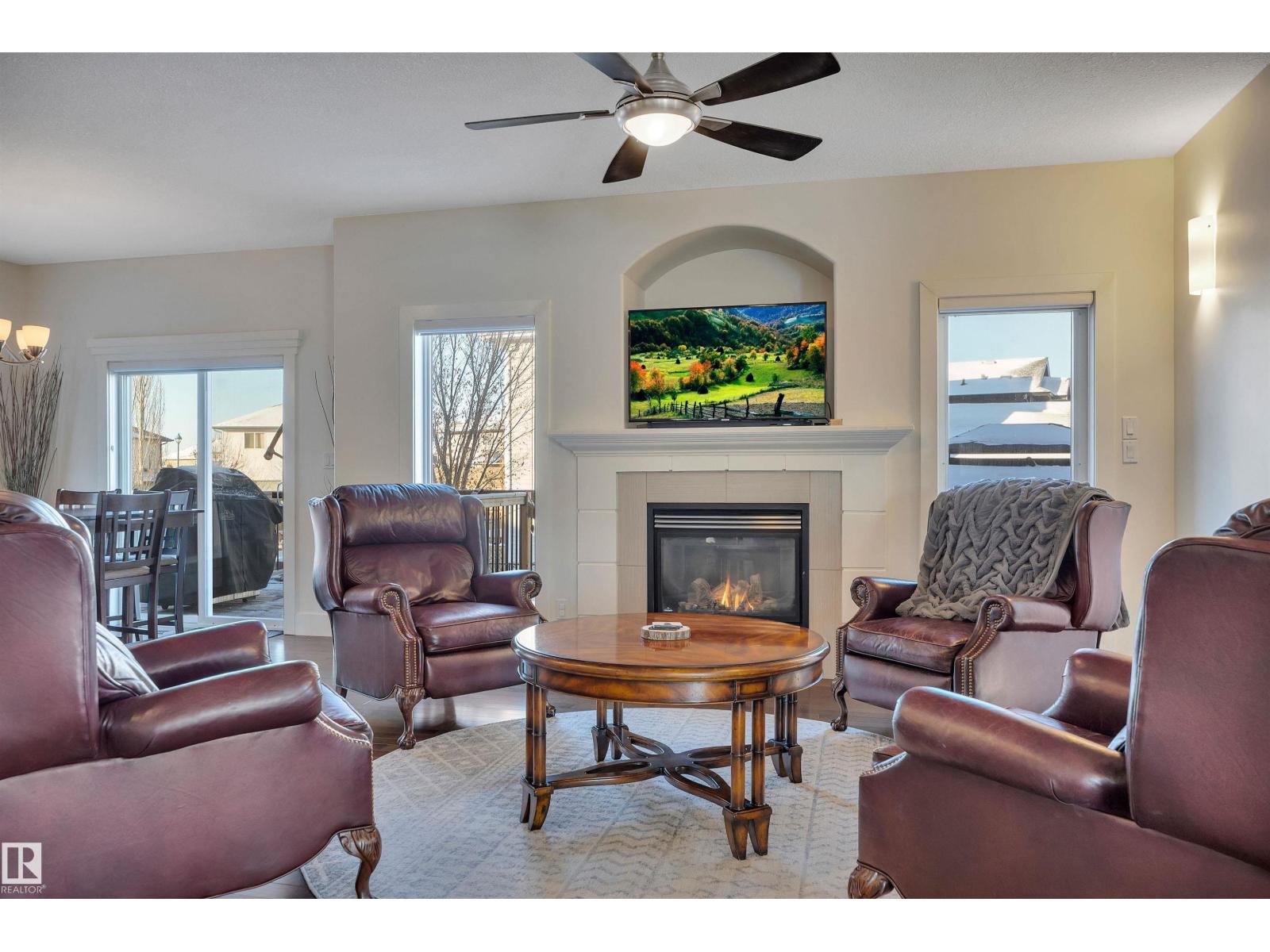 102 LAKEWOOD CL, Beaumont