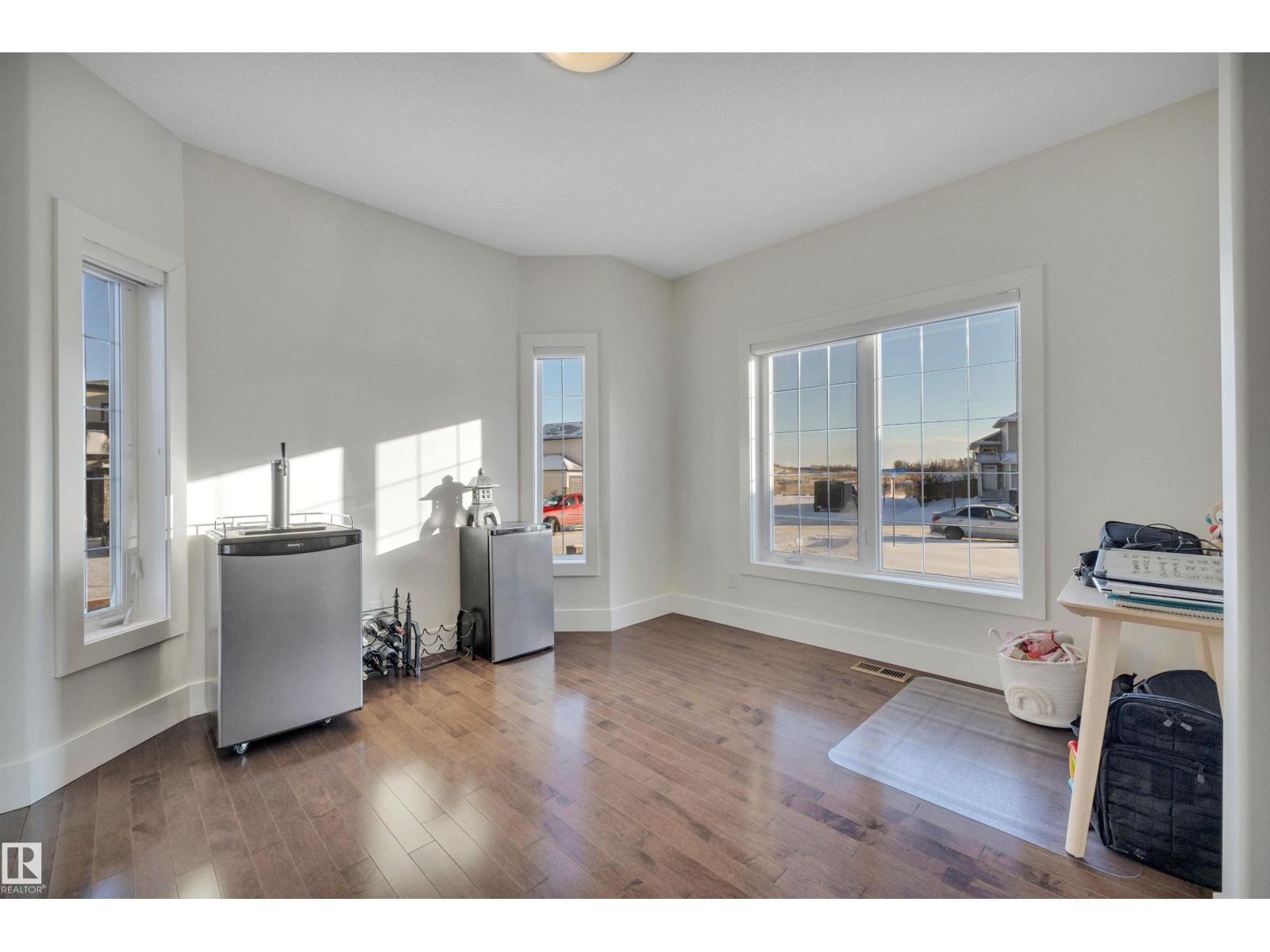 102 LAKEWOOD CL, Beaumont