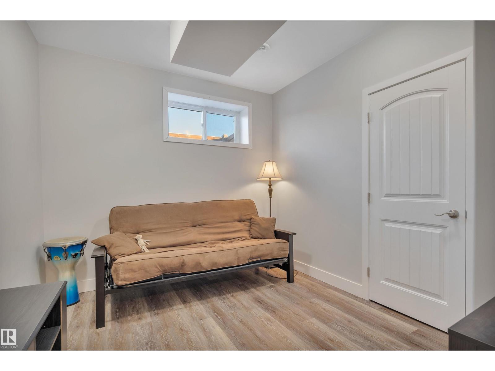 102 LAKEWOOD CL, Beaumont