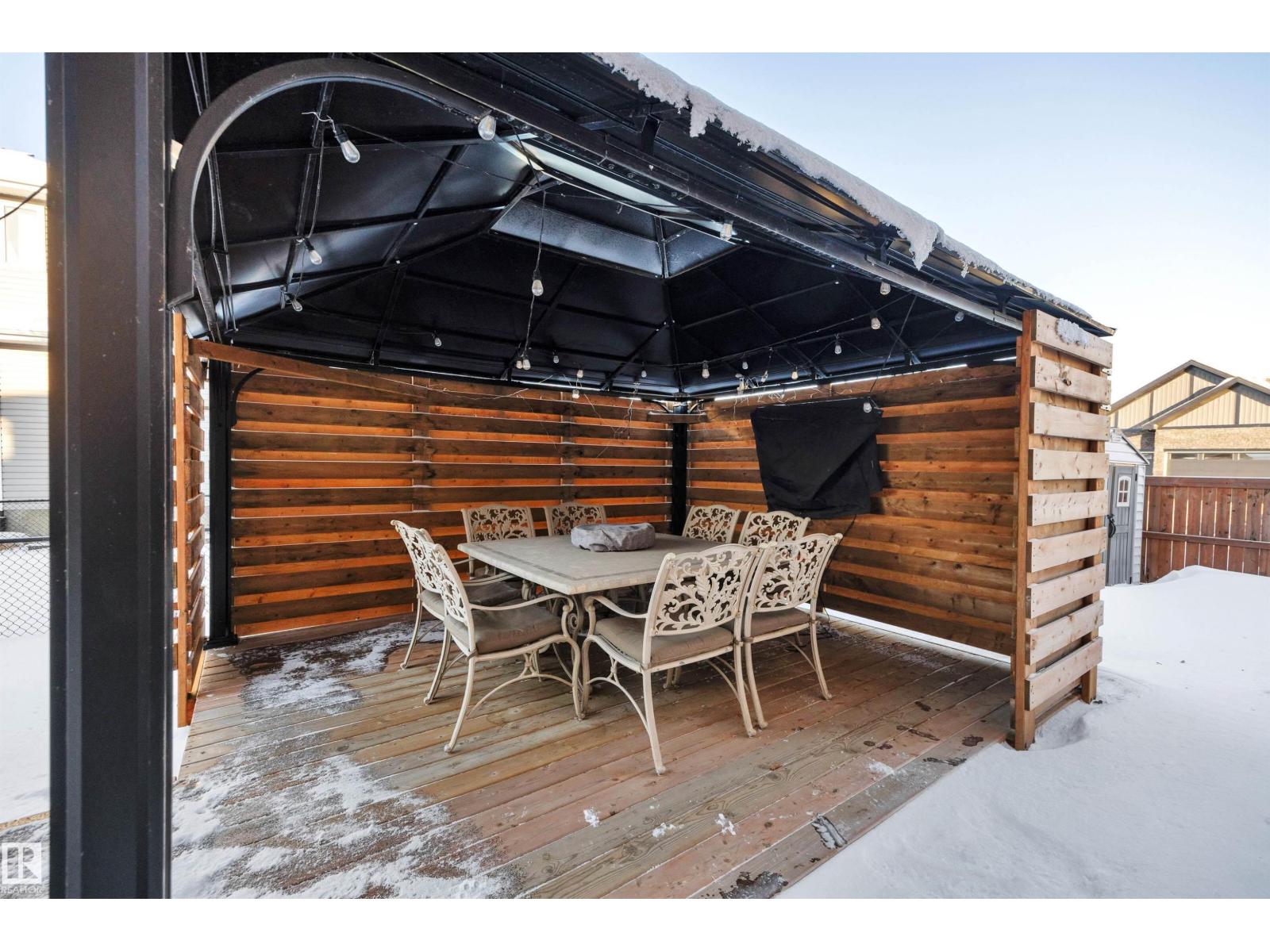 102 LAKEWOOD CL, Beaumont