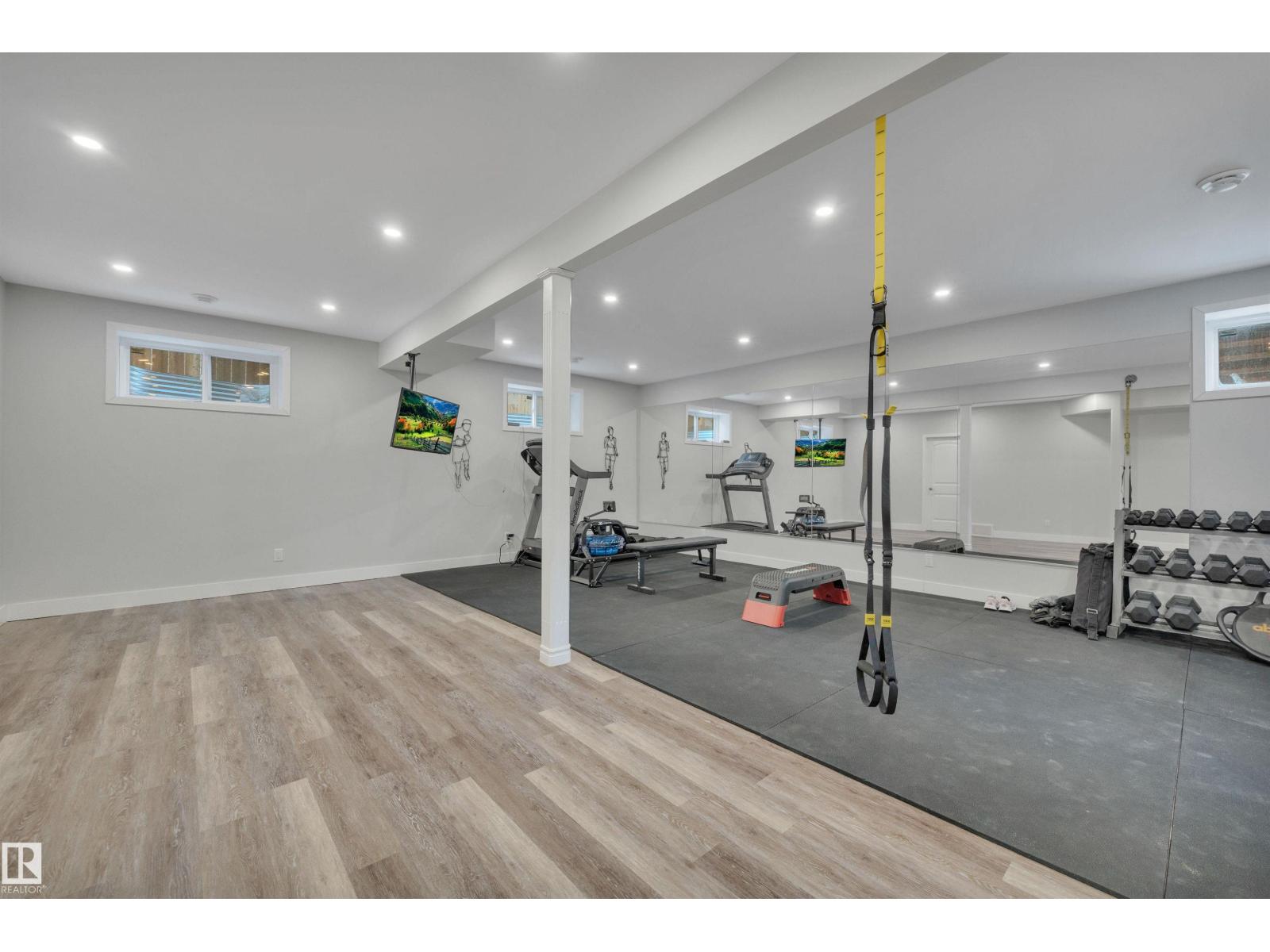 102 LAKEWOOD CL, Beaumont