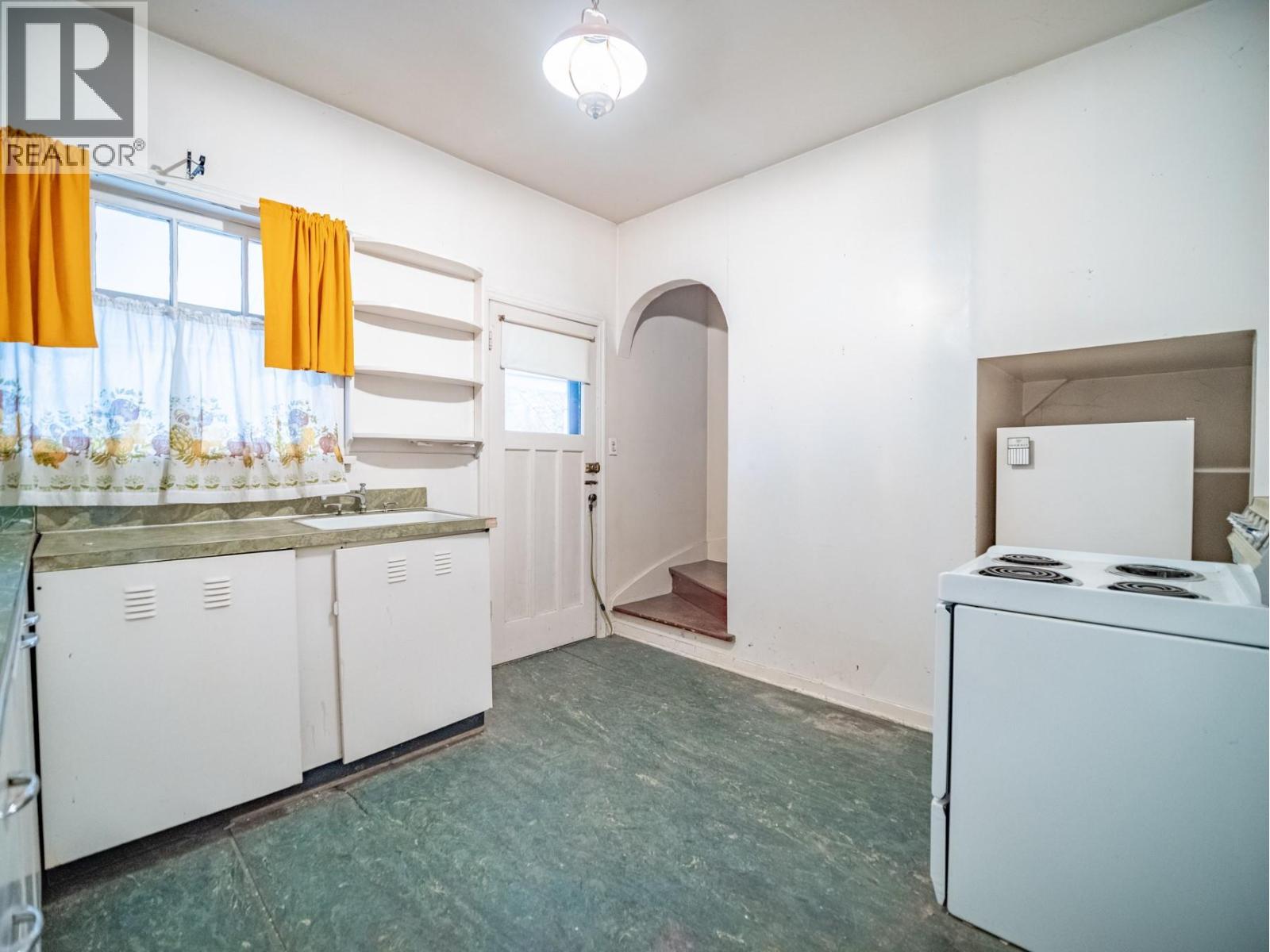 59 ST PAUL WEST Street W, Kamloops