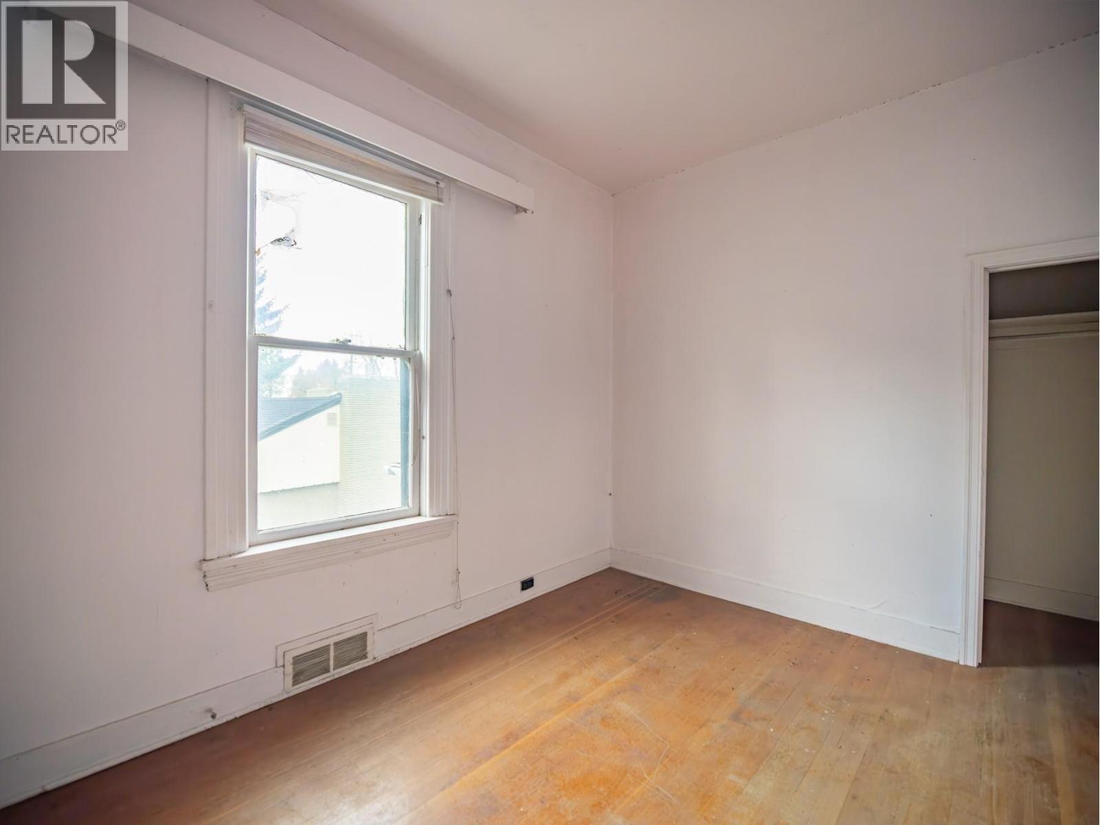 59 ST PAUL WEST Street W, Kamloops