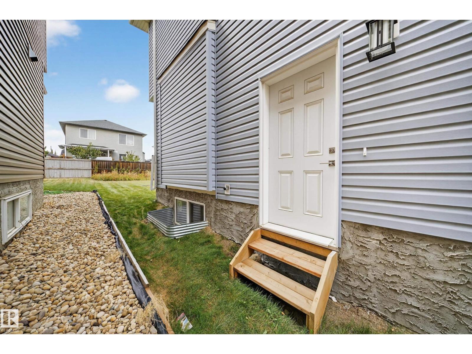 575 REYNALDS WD, Leduc