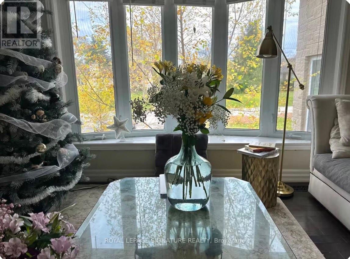 1353 Sheldon photo 3