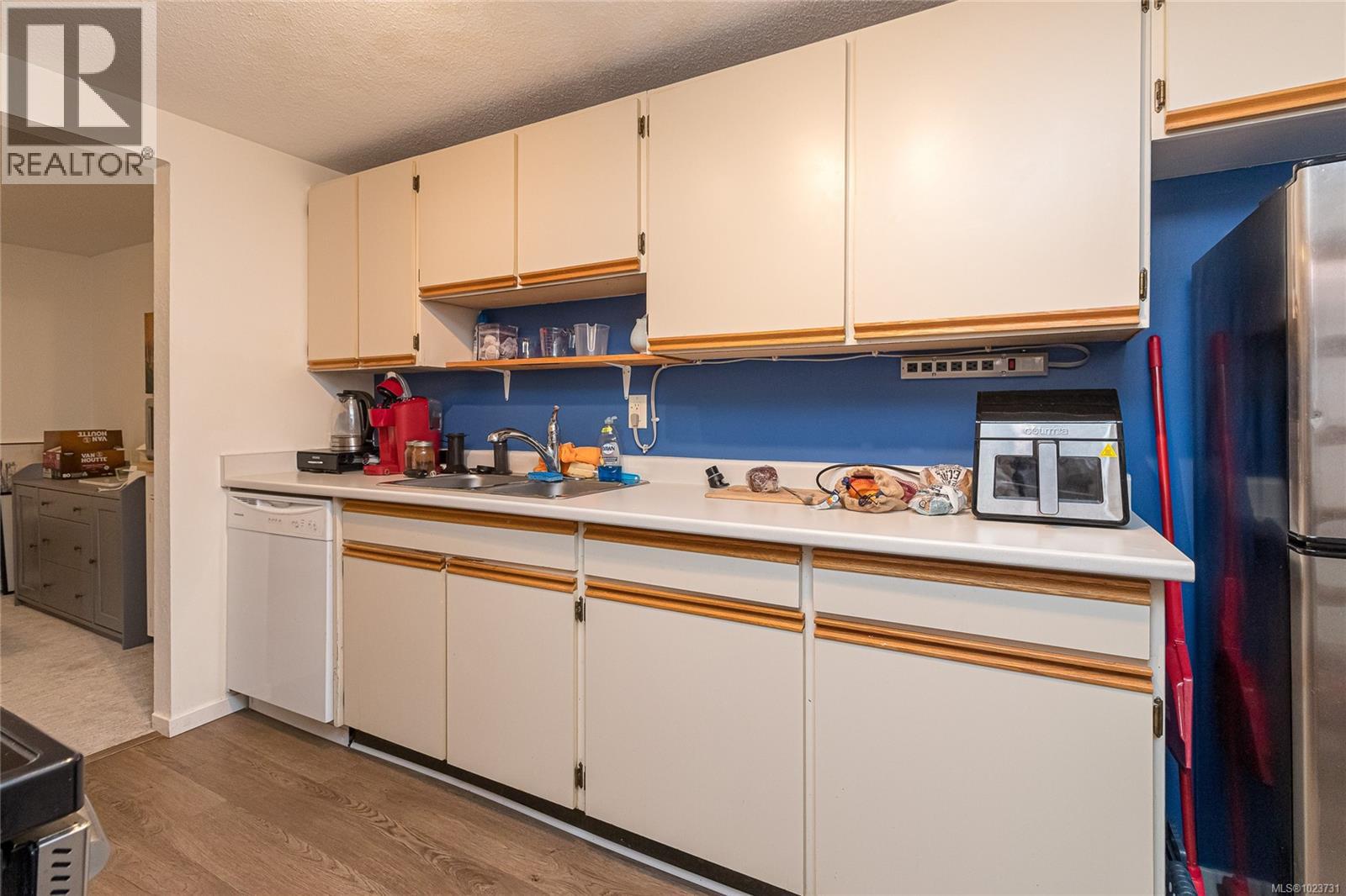 419 1005 McKenzie Avenue, Saanich