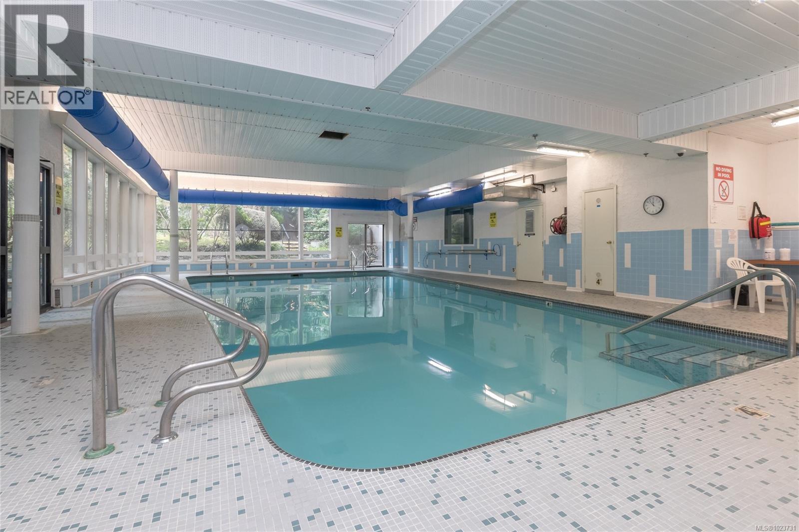 419 1005 McKenzie Avenue, Saanich