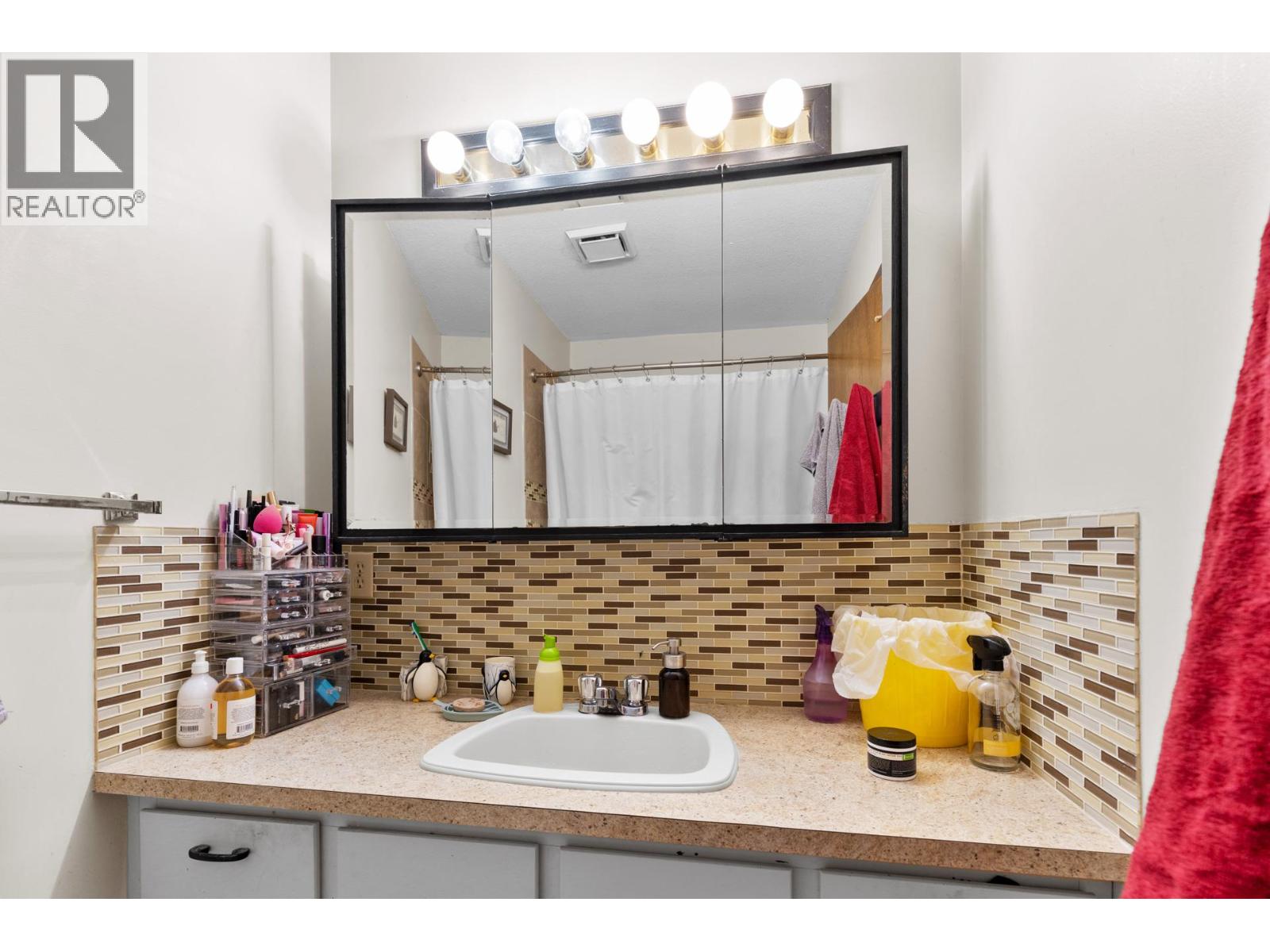  2024 Wilkinson Street, Kelowna