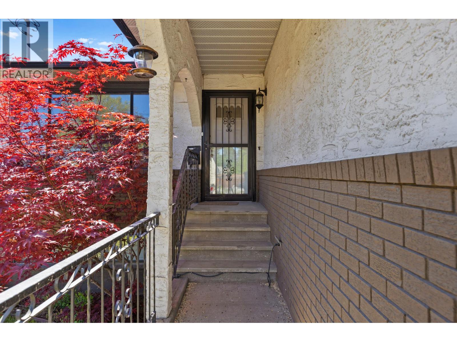  2024 Wilkinson Street, Kelowna