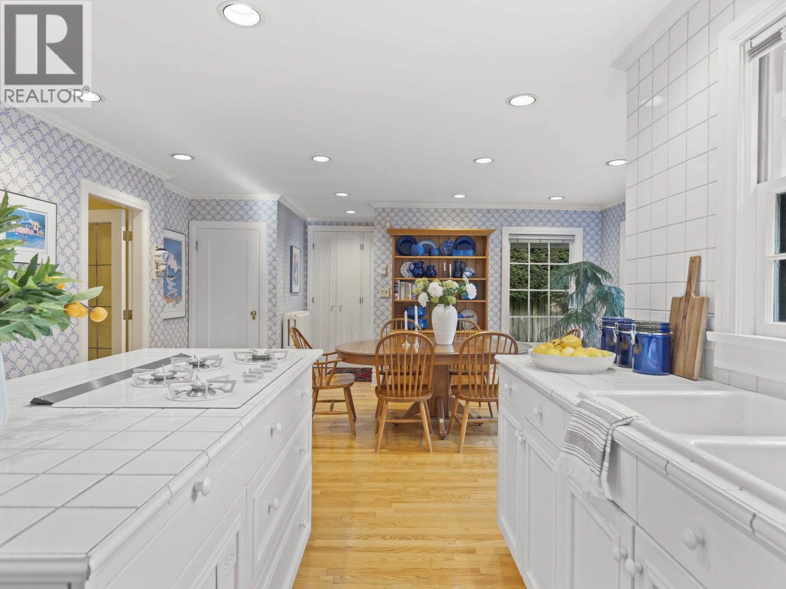 4388 ANGUS DRIVE, Vancouver