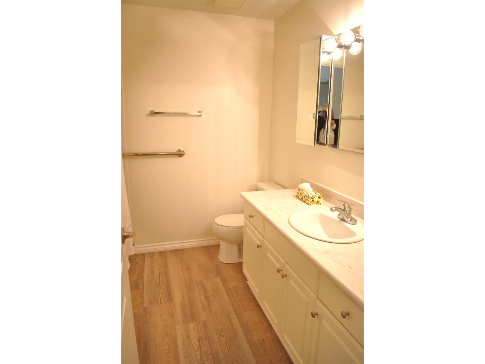 105 45775 SPADINA AVENUE, Chilliwack Downtown, Chilliwack