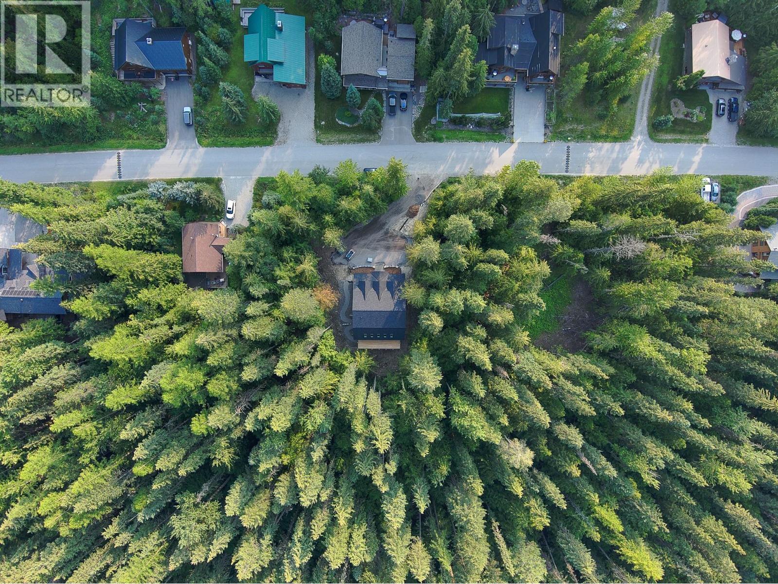 4416 TIMBERLINE CRESCENT - 33