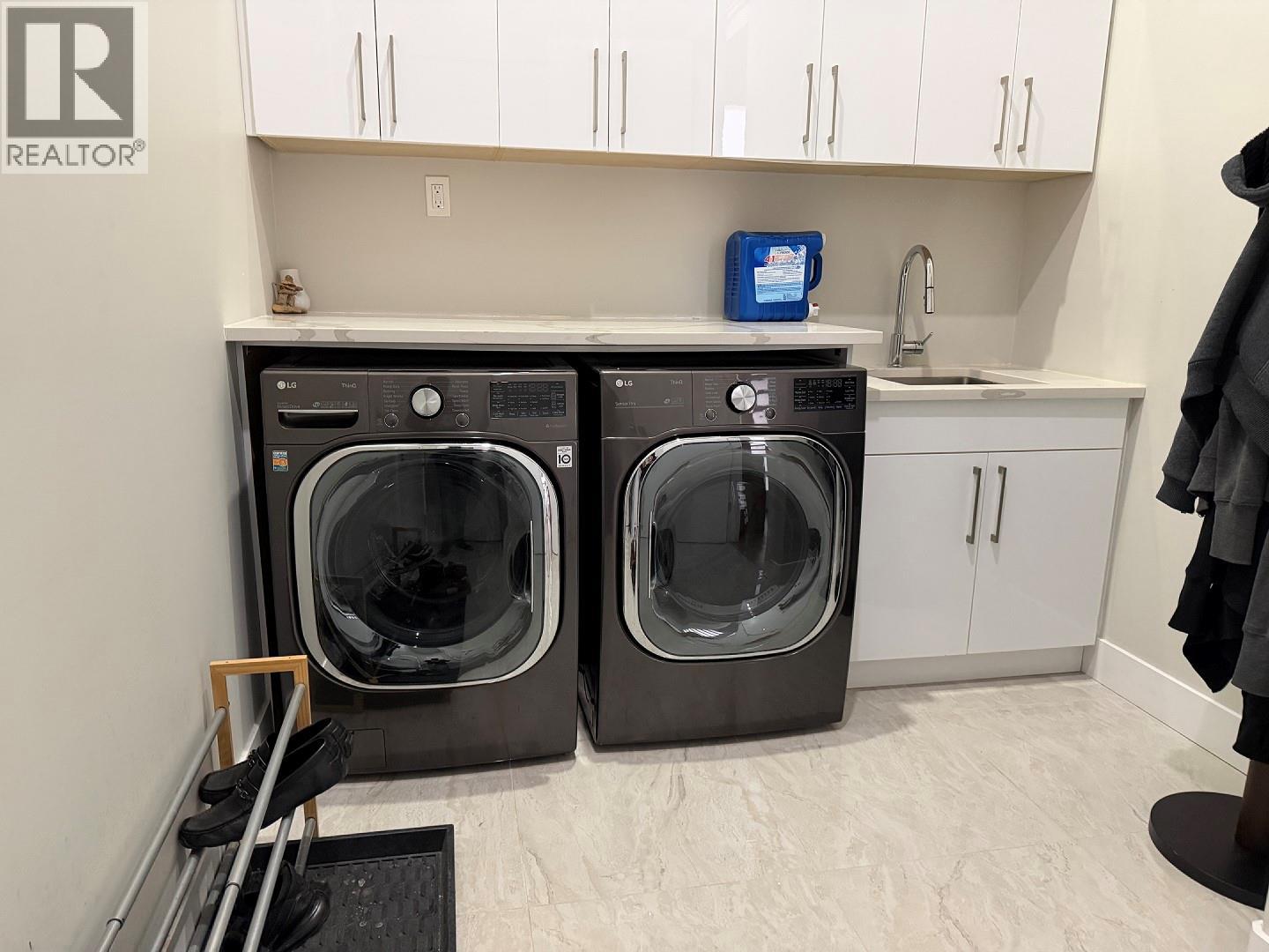  1135 Loseth Drive, Kelowna