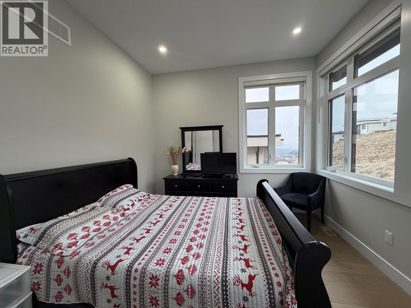  1135 Loseth Drive, Kelowna