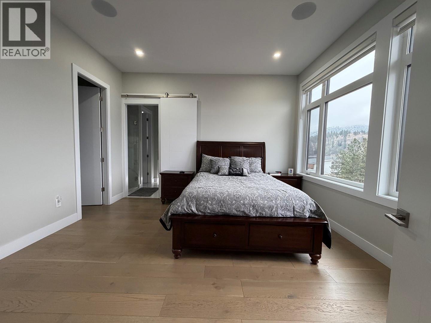  1135 Loseth Drive, Kelowna