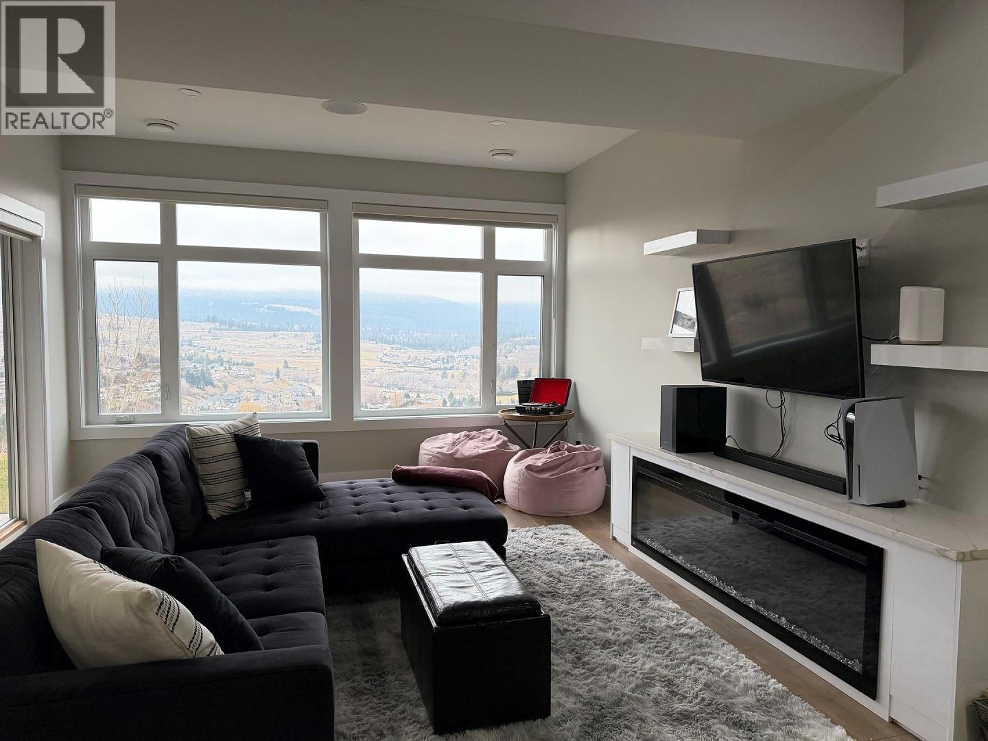  1135 Loseth Drive, Kelowna