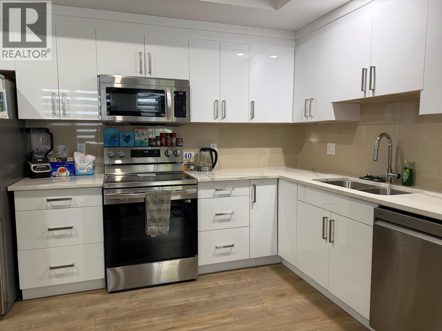  1135 Loseth Drive, Kelowna