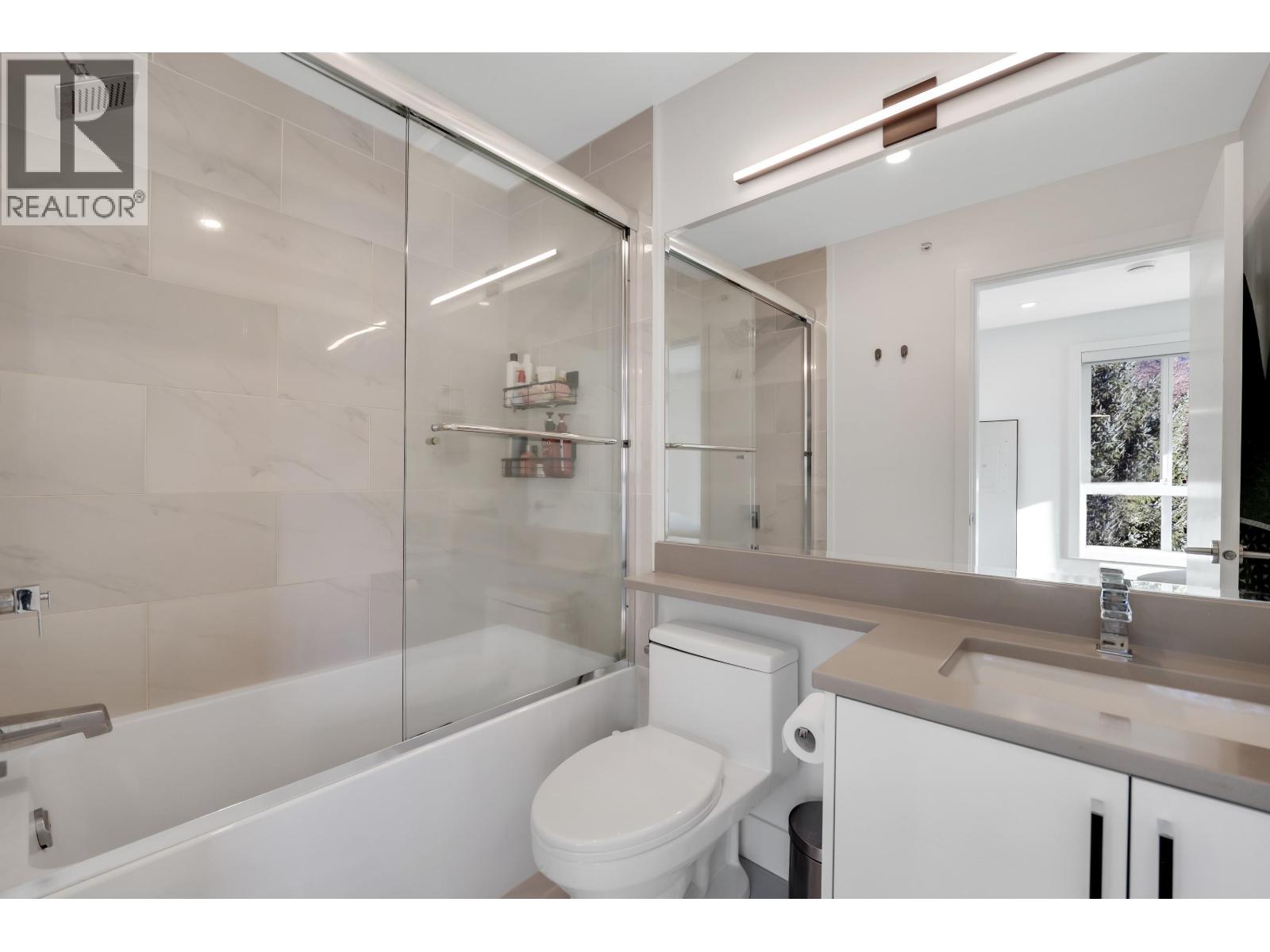 207 37808 THIRD AVENUE, Squamish