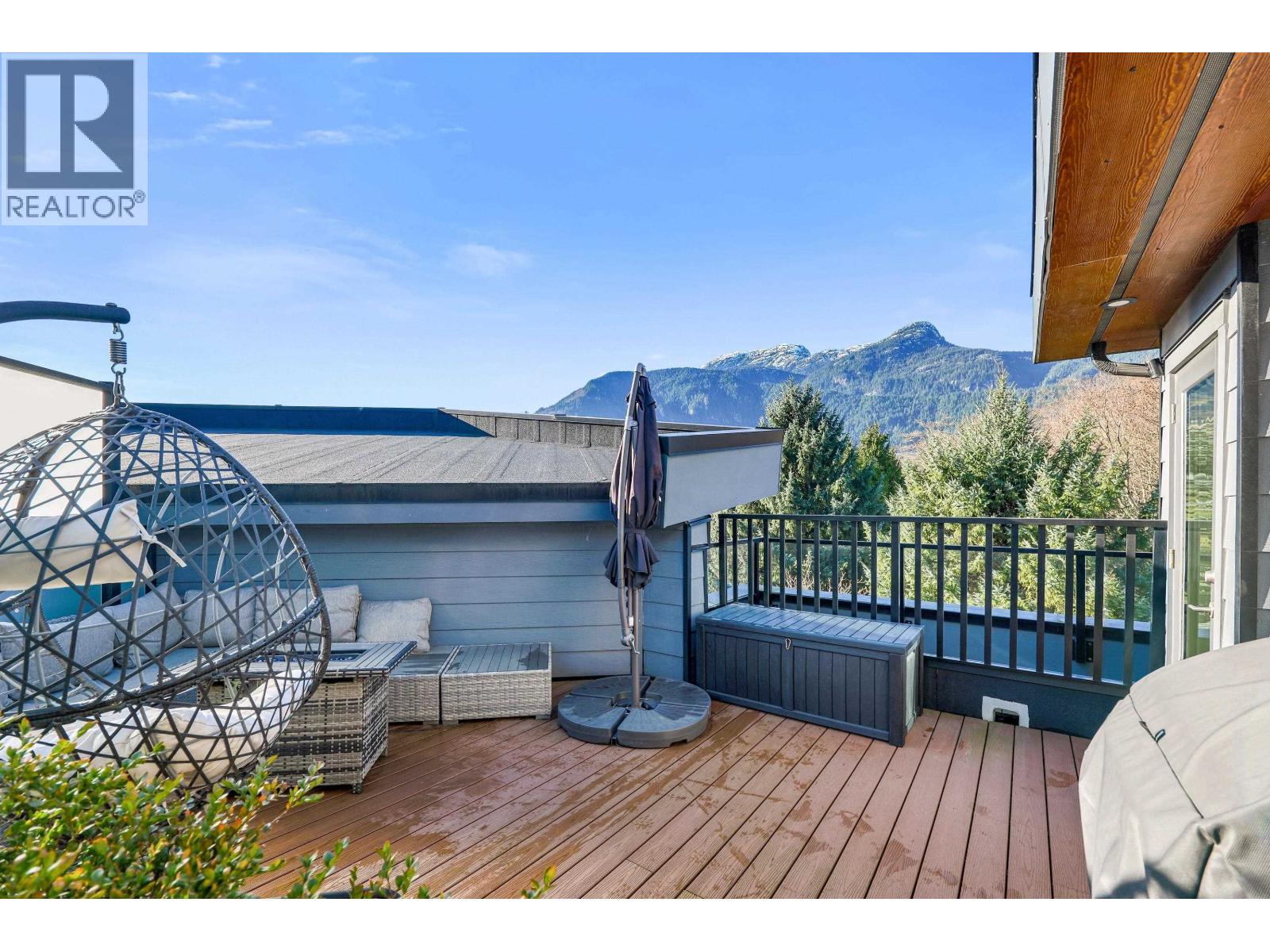 207 37808 THIRD AVENUE, Squamish