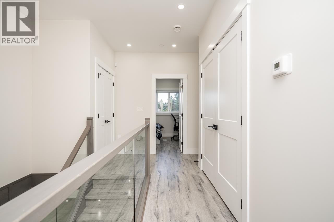 3080 OXFORD STREET, Coquitlam