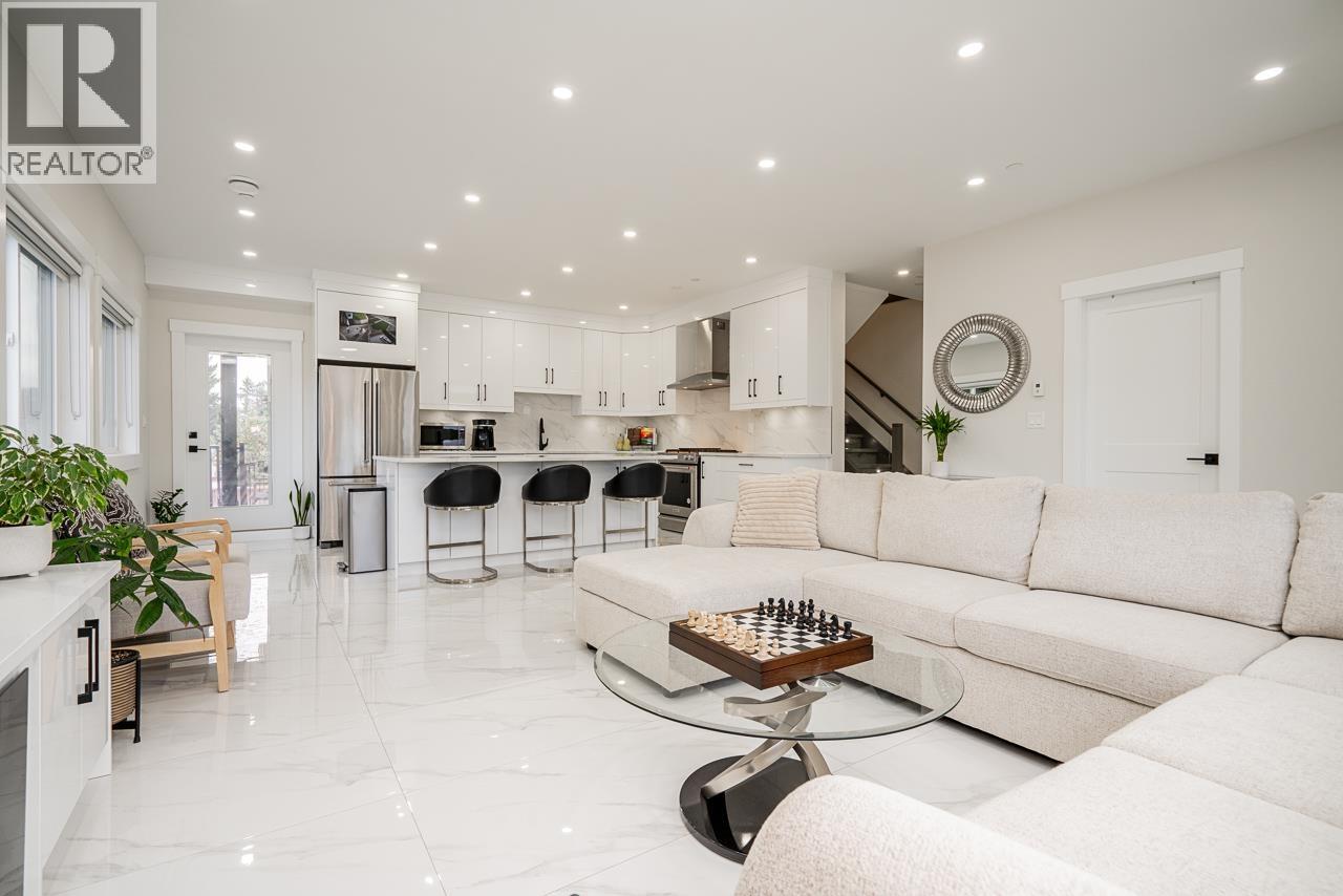 3080 OXFORD STREET, Coquitlam