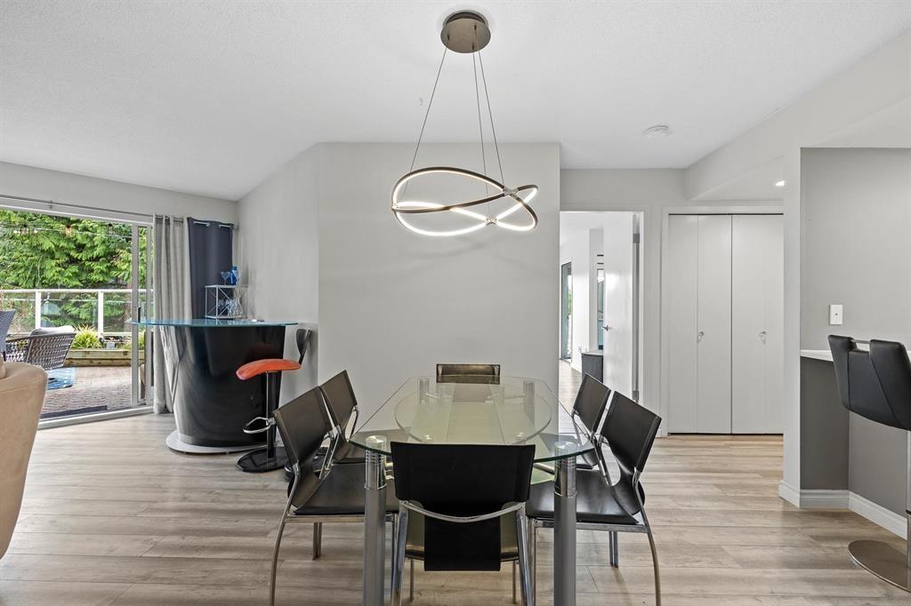 102 15025 VICTORIA AVENUE, White Rock