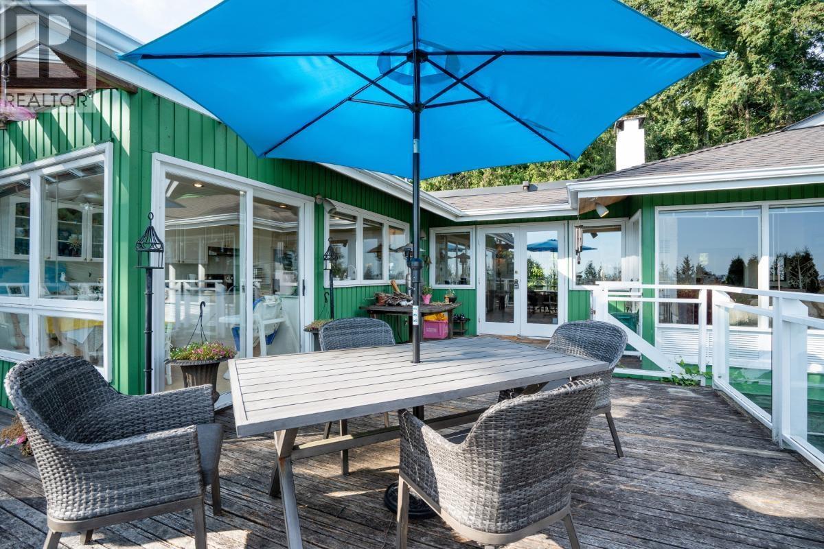 4415 WOODCREST ROAD, West Vancouver