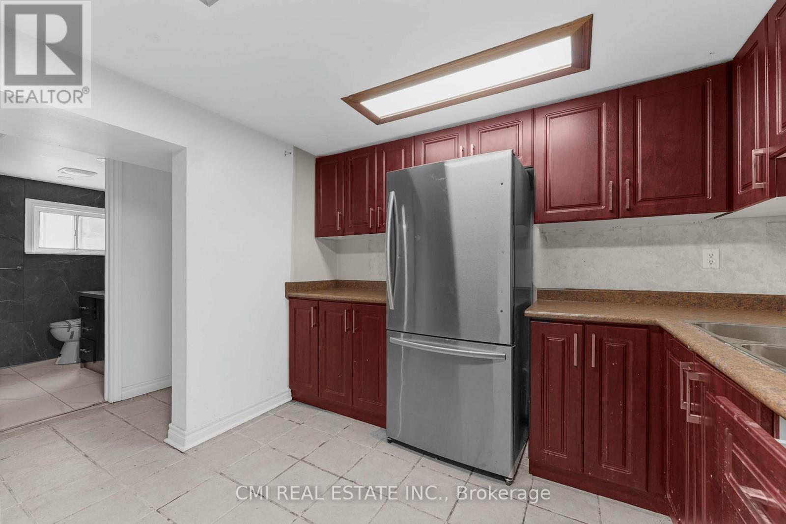 50 APACHE TRAIL - 41
