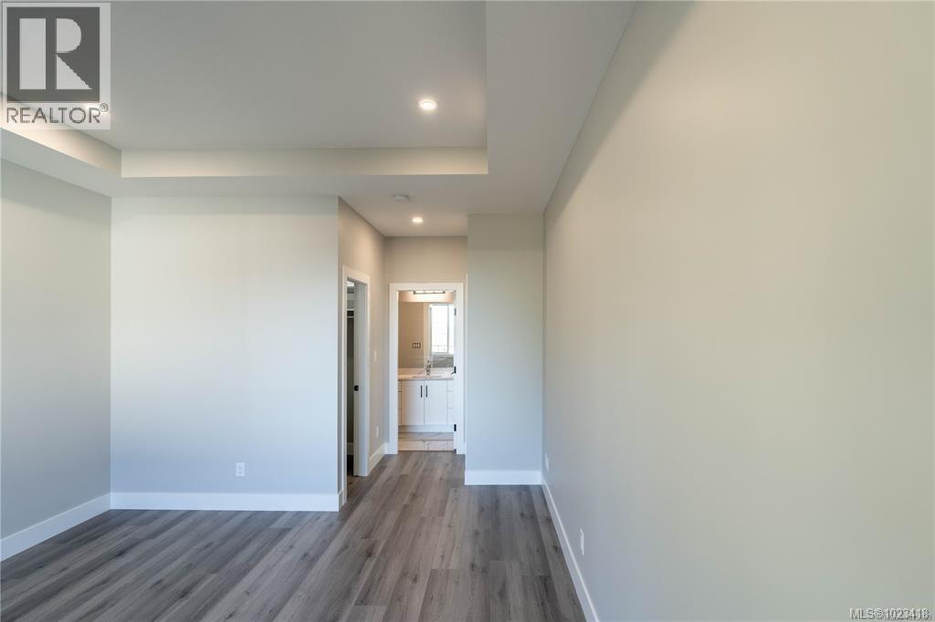 669 SANDERSON RD - 29