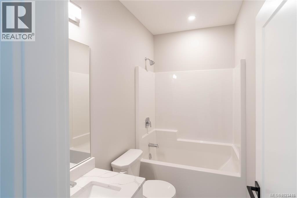 669 SANDERSON RD - 31