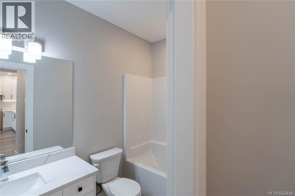 669 SANDERSON RD - 39