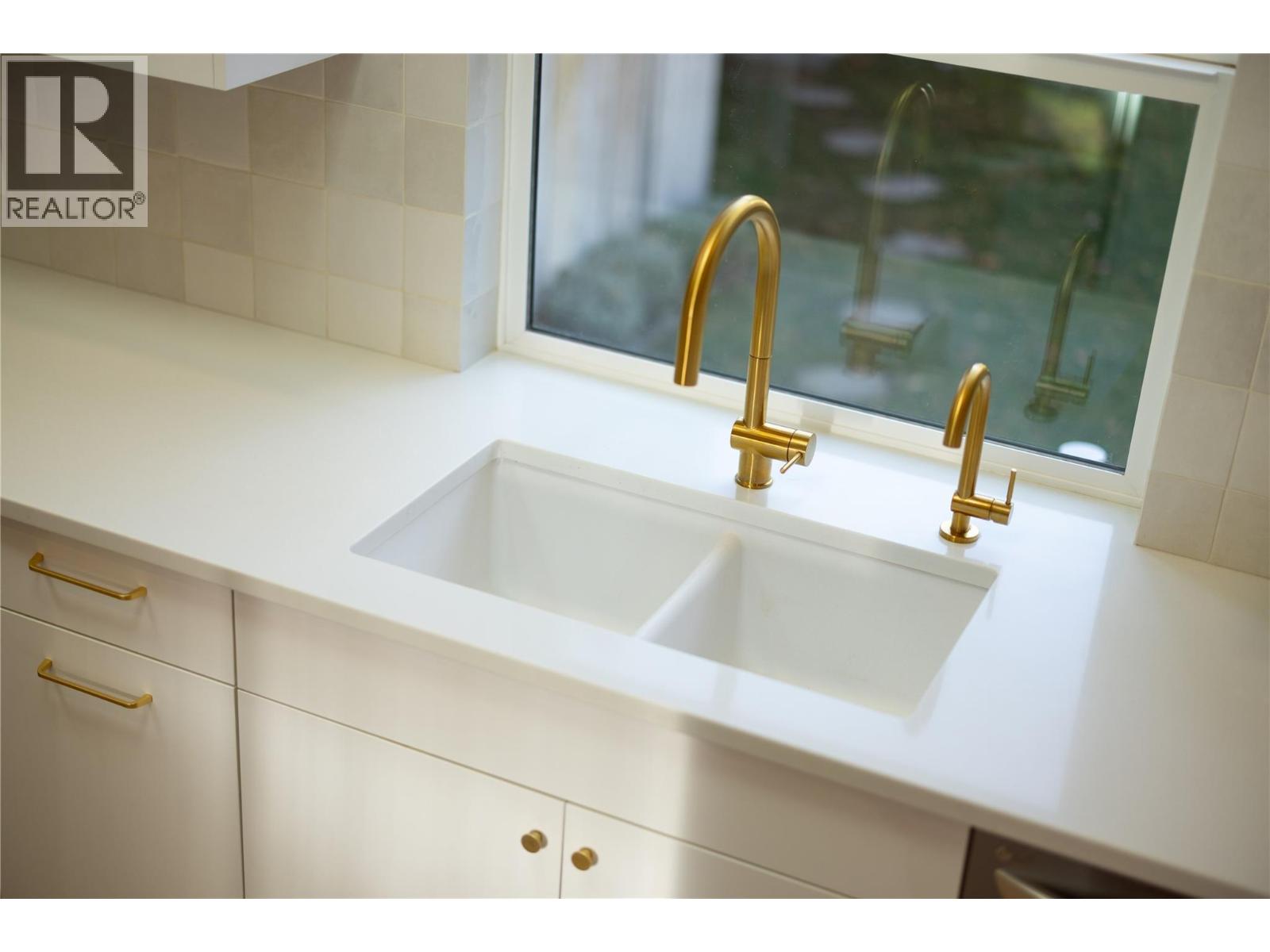  773 Sutherland Avenue, Kelowna