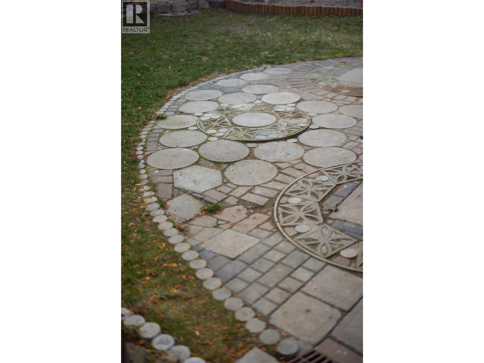  773 Sutherland Avenue, Kelowna