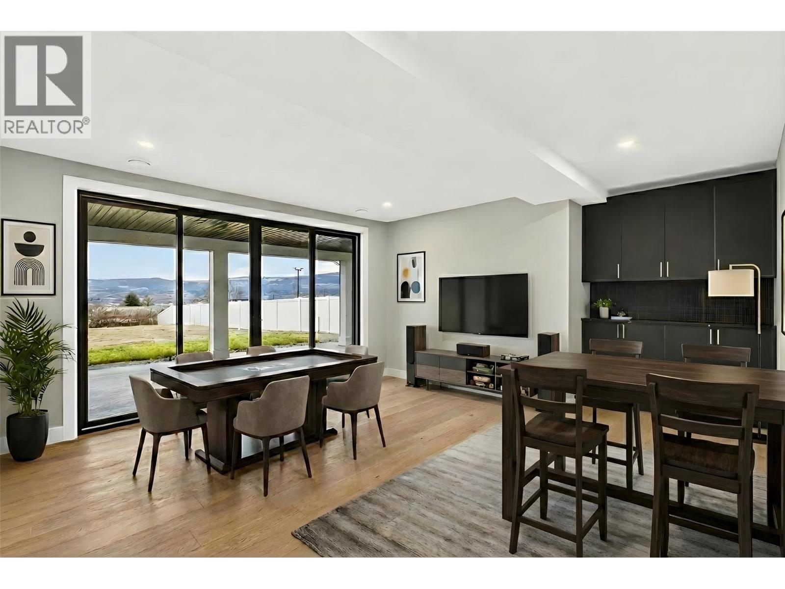 2235 Thacker Drive, West Kelowna