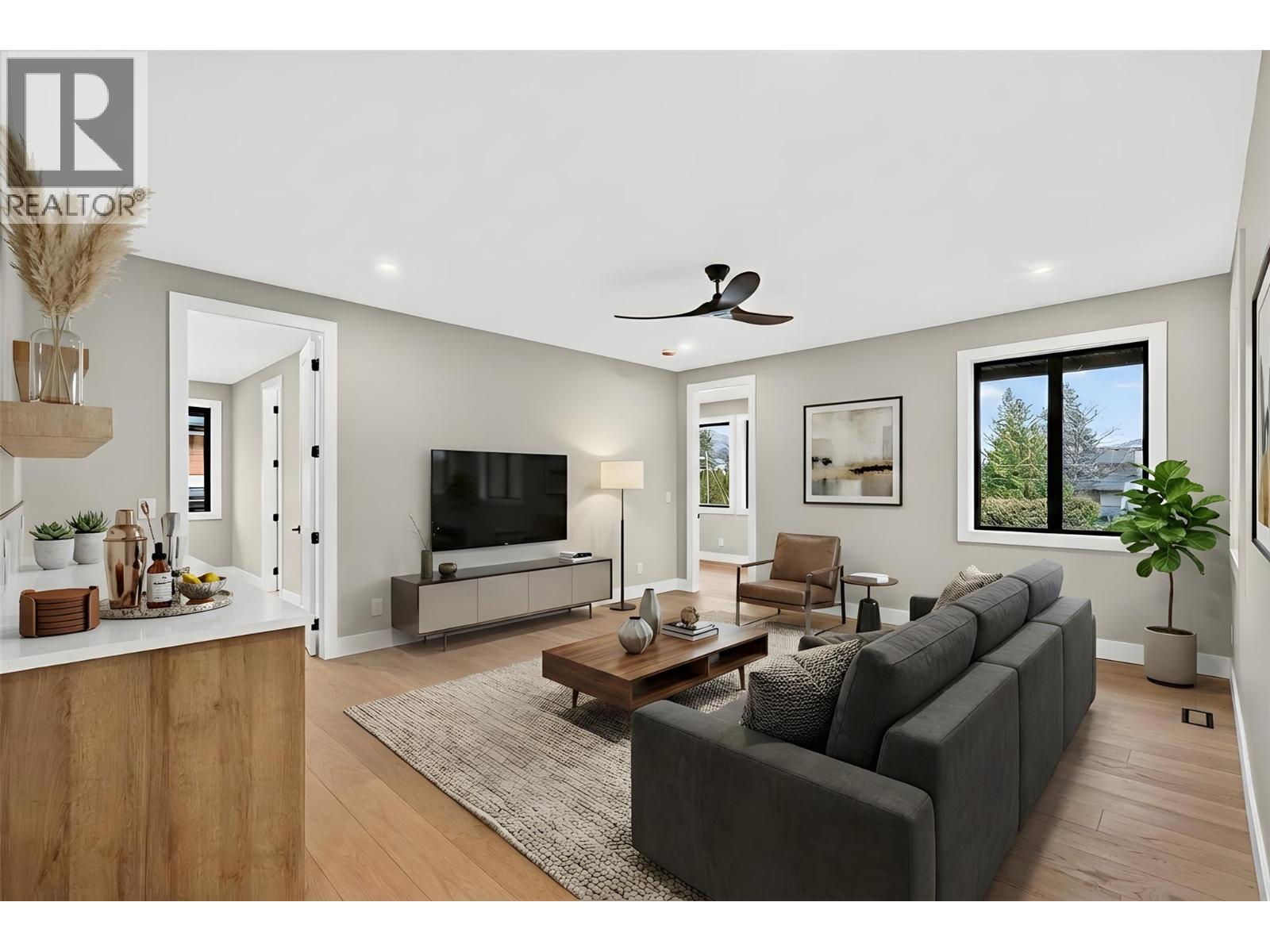 2235 Thacker Drive, West Kelowna