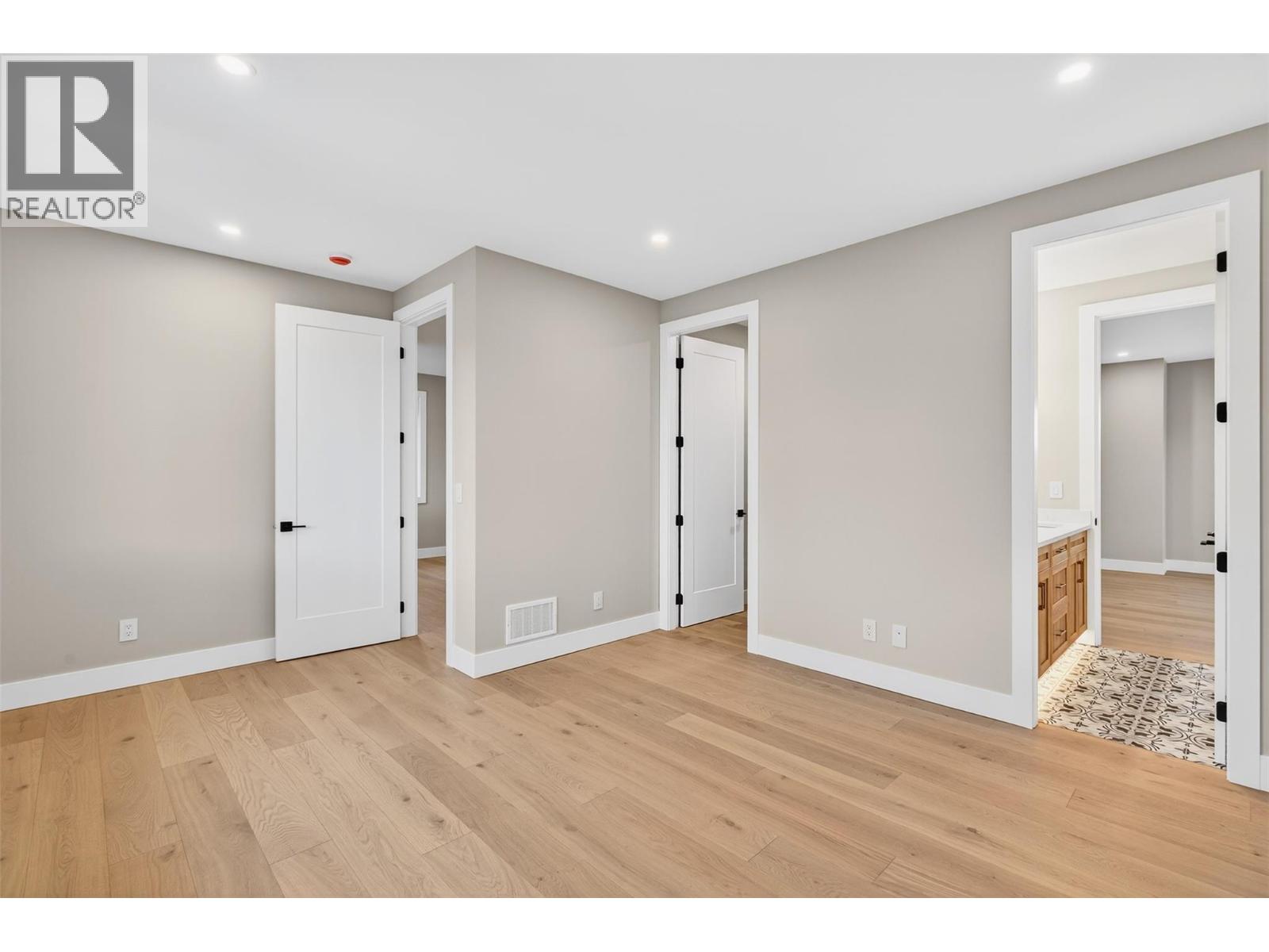 2235 Thacker Drive, West Kelowna