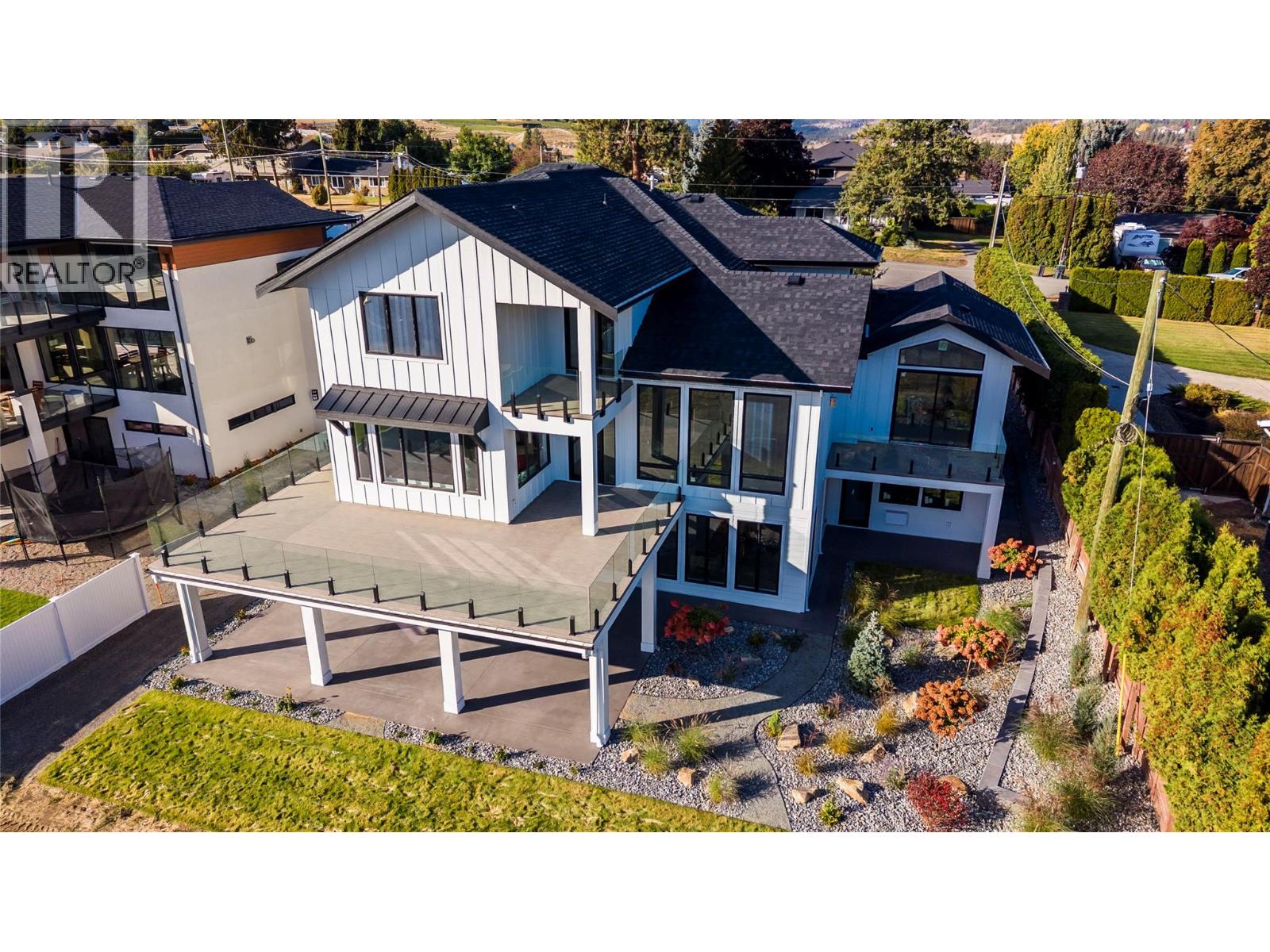 2235 Thacker Drive, West Kelowna