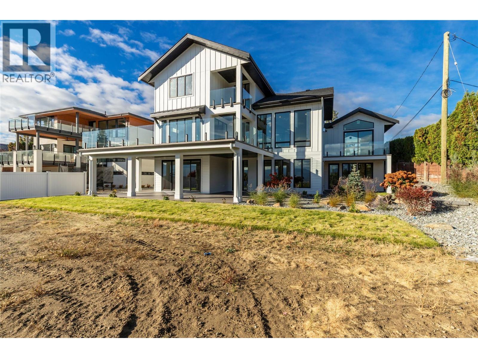 2235 Thacker Drive, West Kelowna