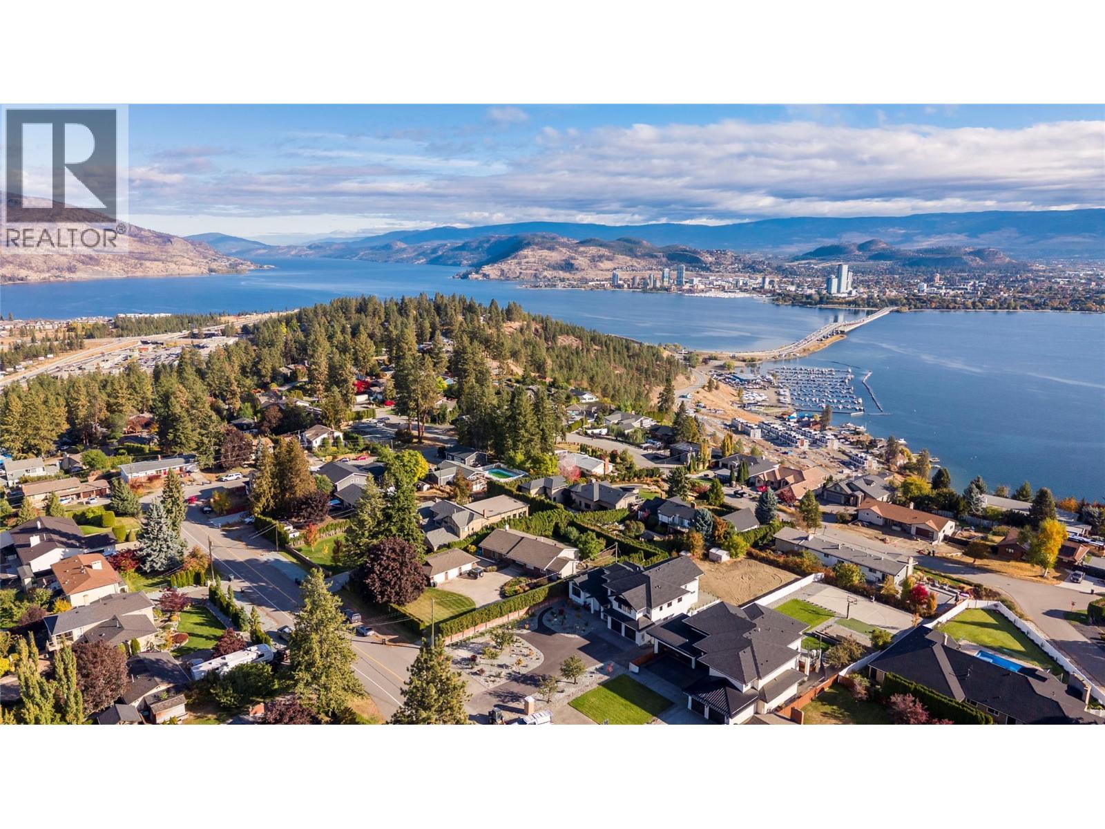 2235 Thacker Drive, West Kelowna