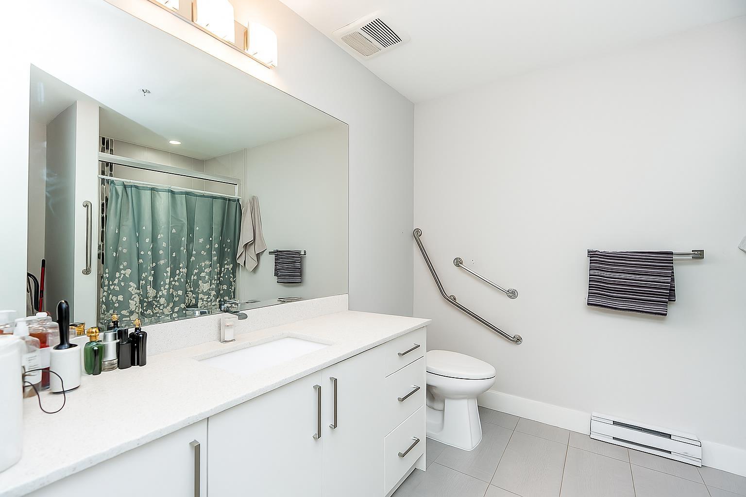 #519-9015 120 Street, Delta