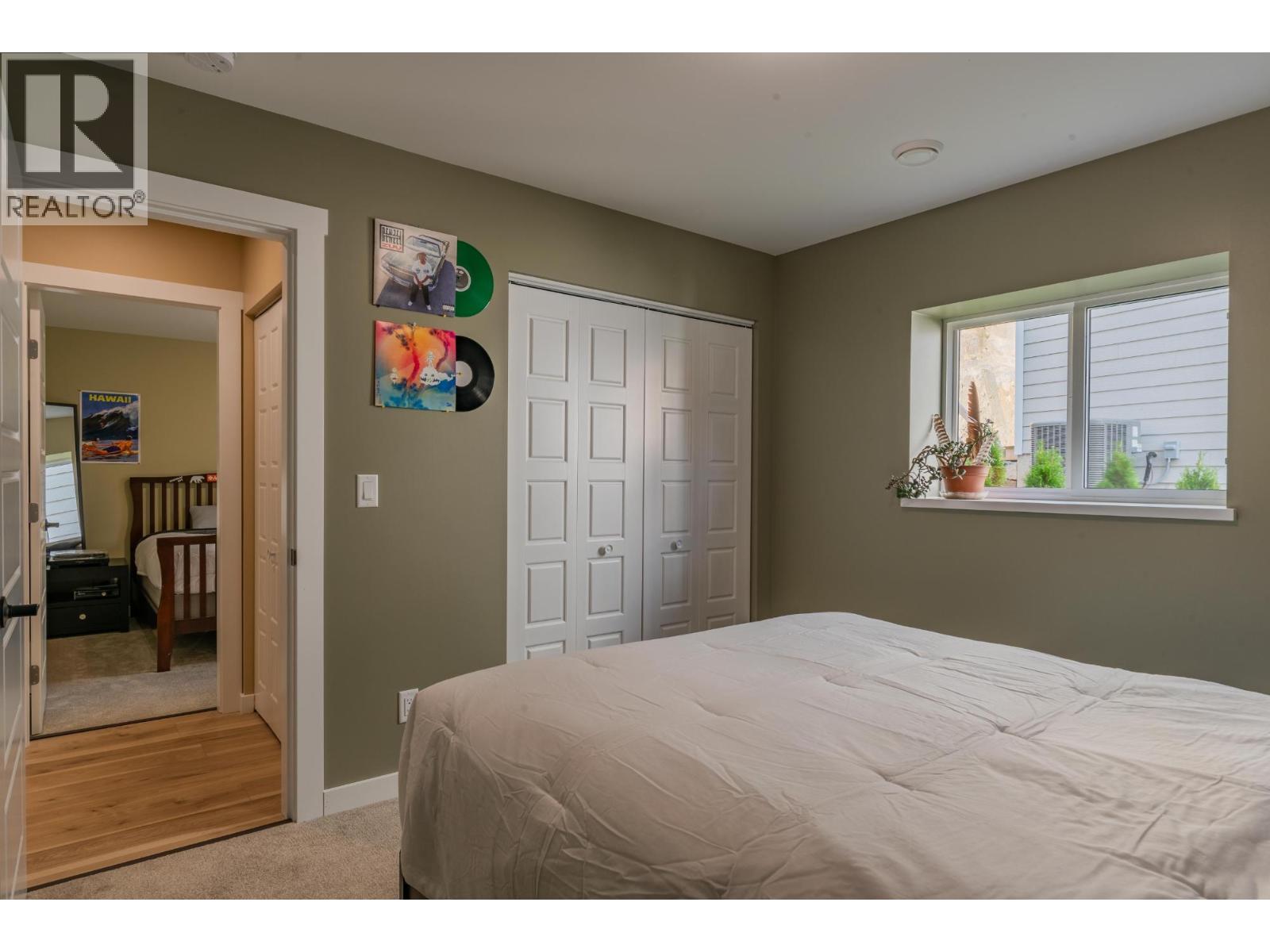 934 REDSTONE Drive, Rossland