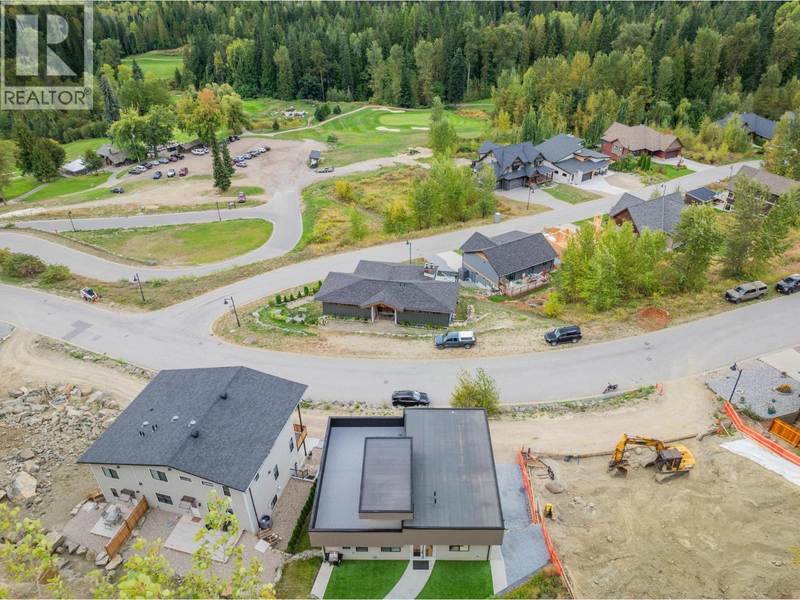 934 REDSTONE Drive, Rossland