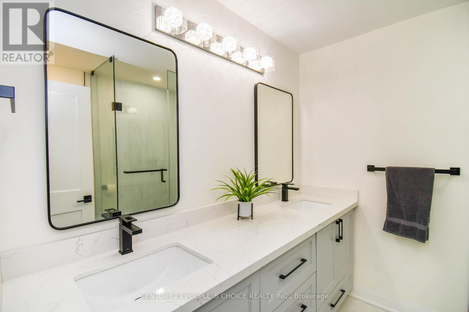694 BROADVIEW AVENUE - 20