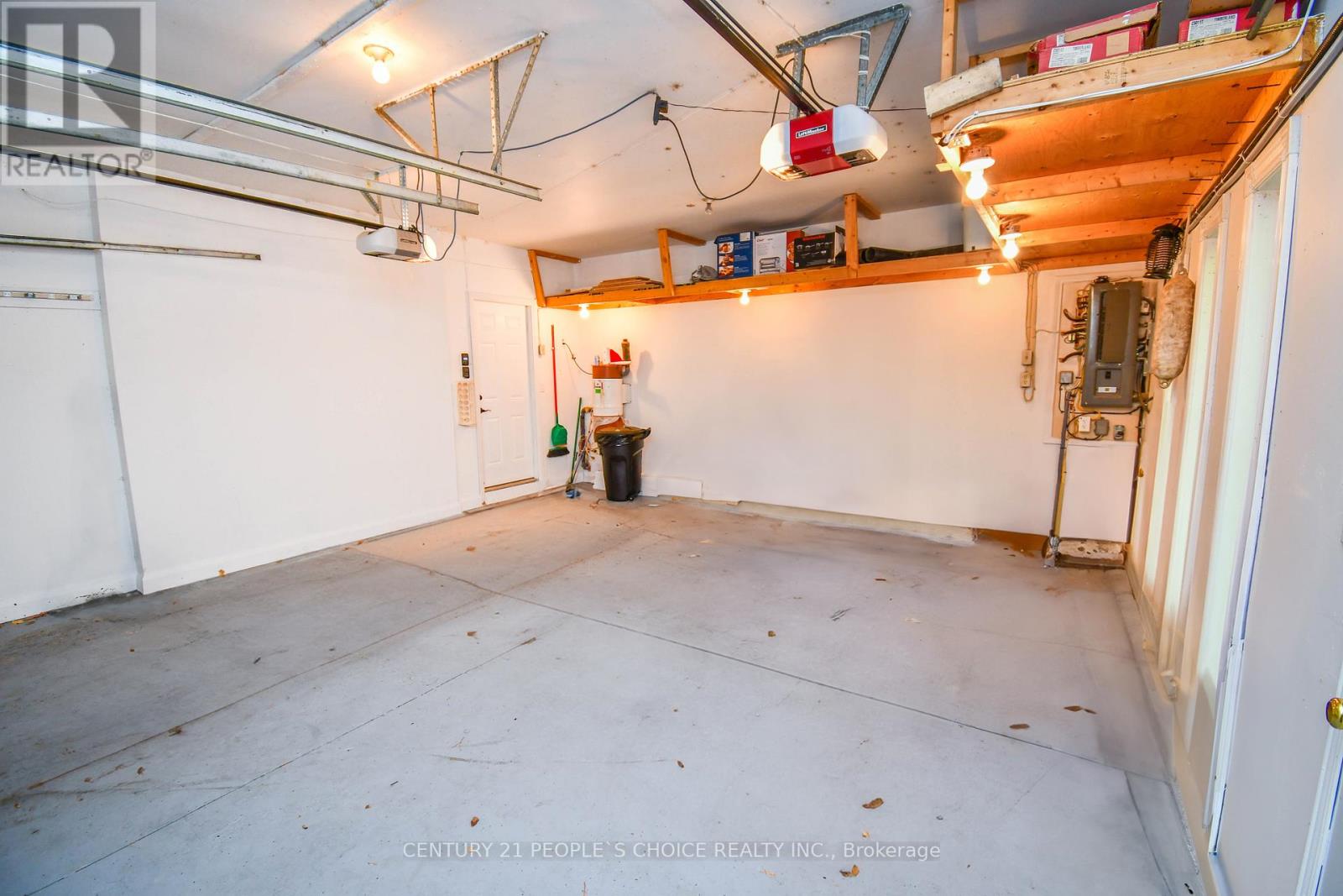 694 BROADVIEW AVENUE - 49