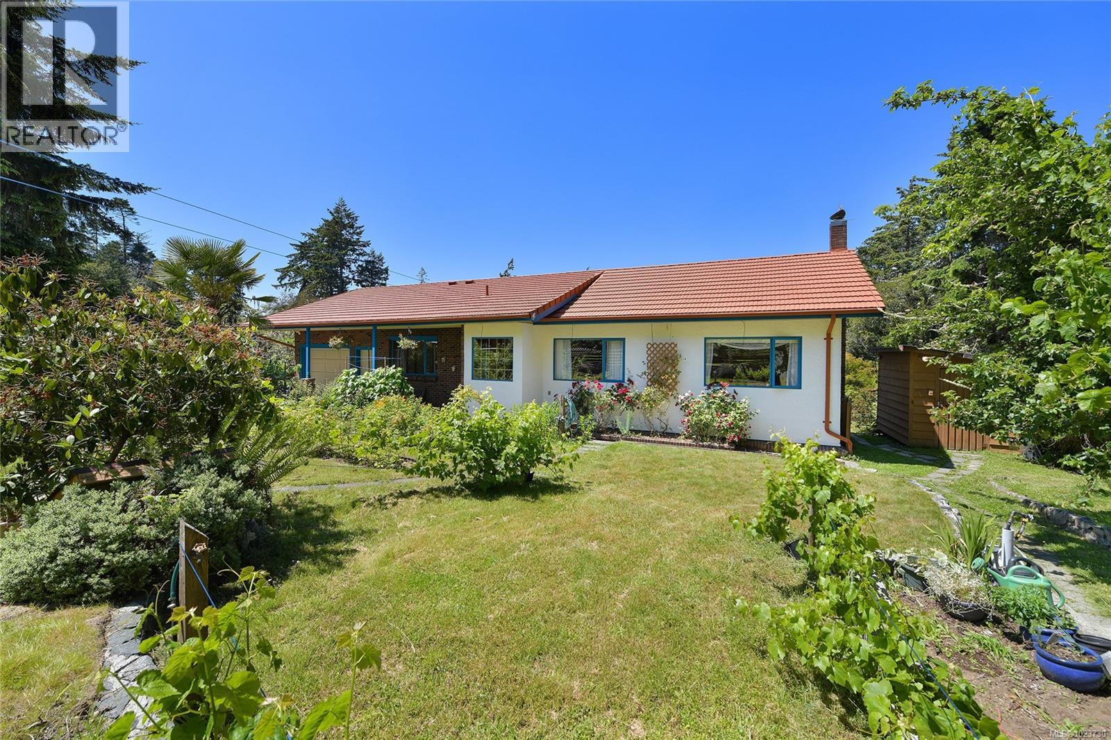 6528 THORNETT Rd, Sooke