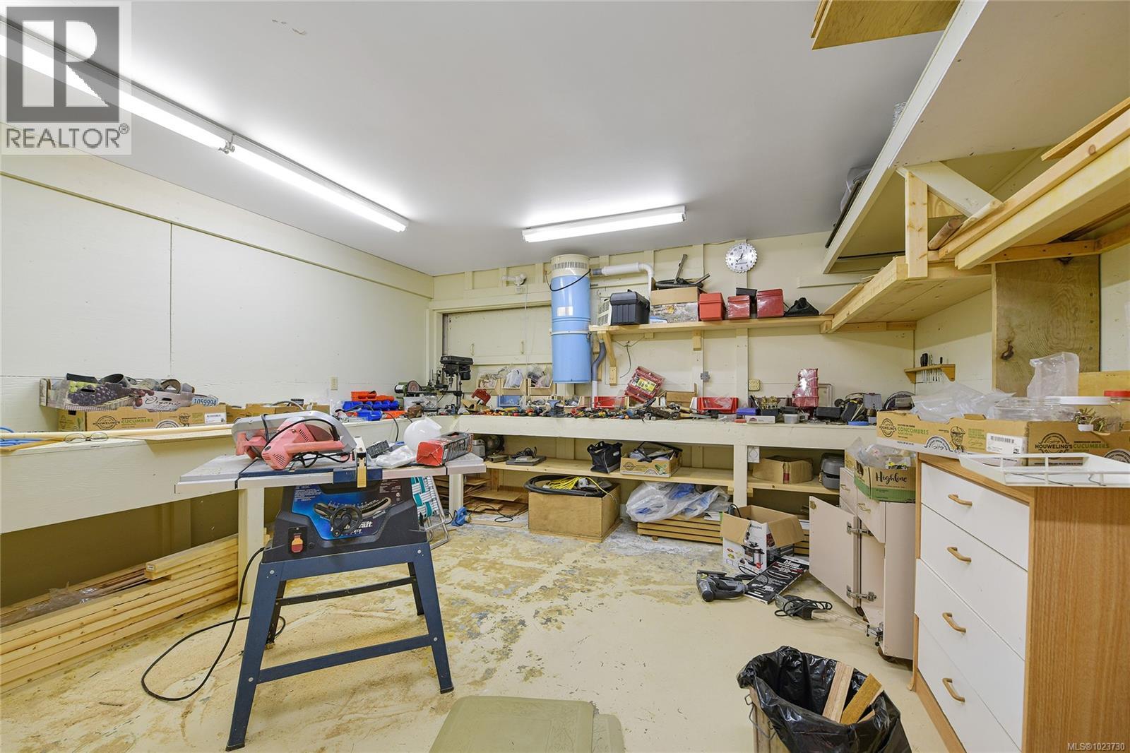 6528 THORNETT Rd, Sooke