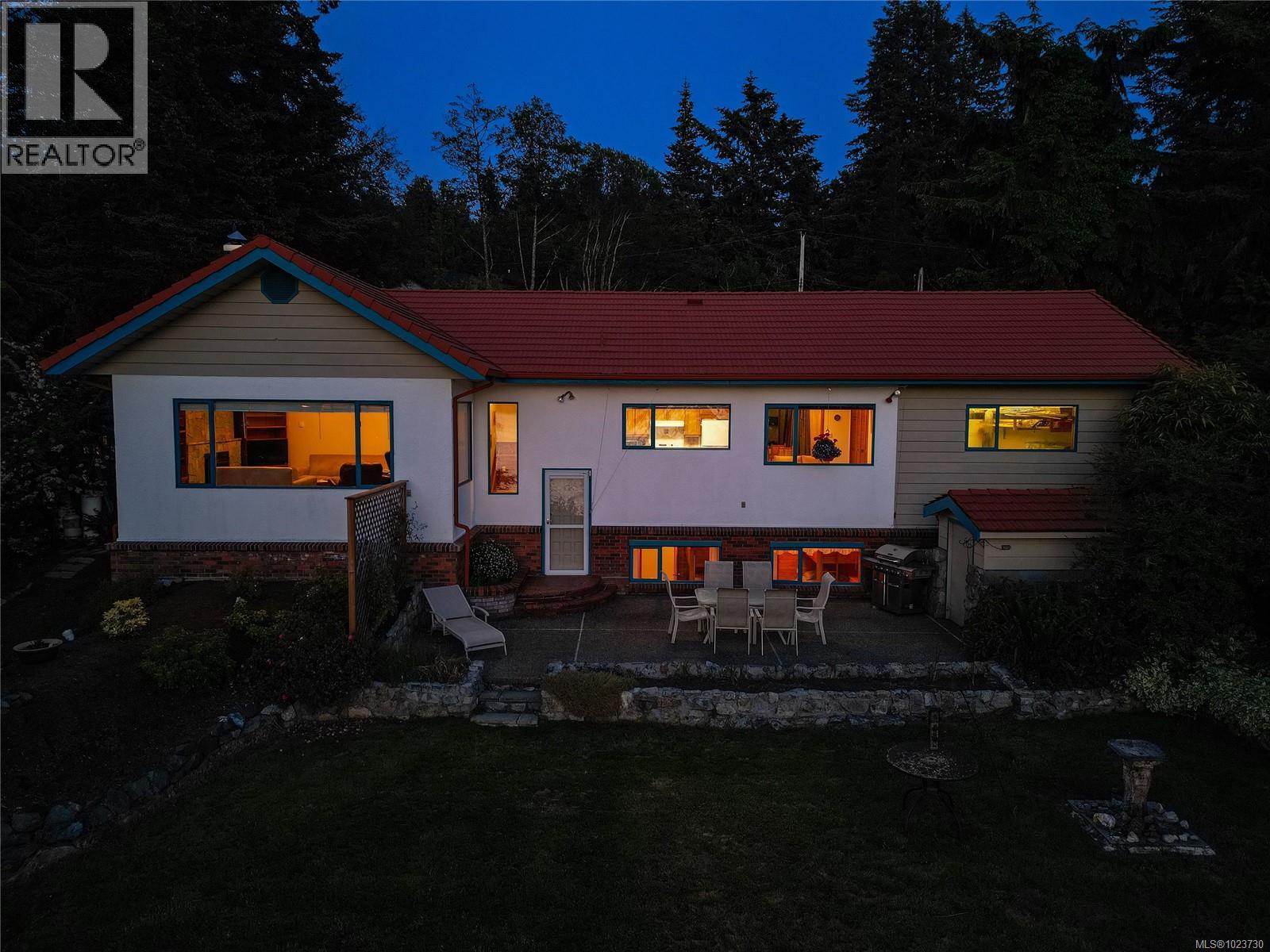 6528 THORNETT Rd, Sooke